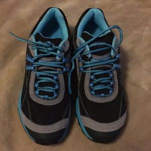 Women’s Sz 8 Patagonia shoes